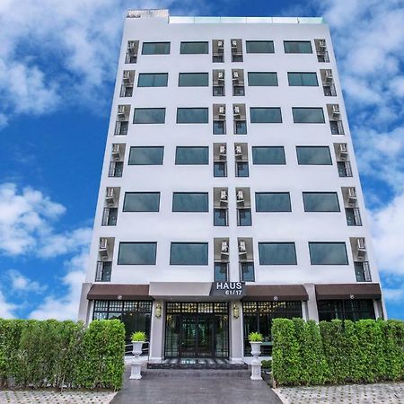 Haus Hotel Udonthani Bagian luar foto